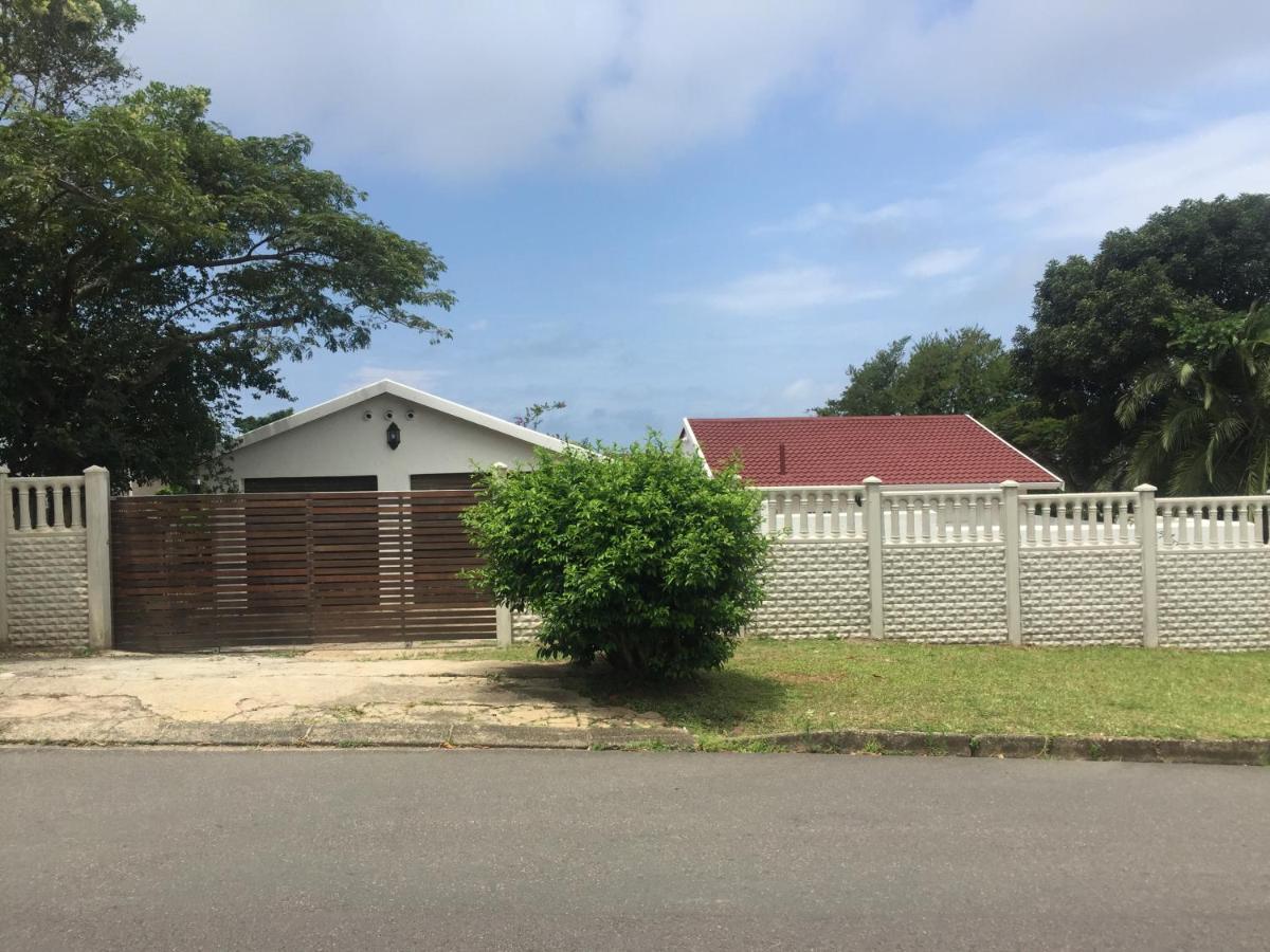 White House Lodge In Scotburgh Scottburgh Extérieur photo